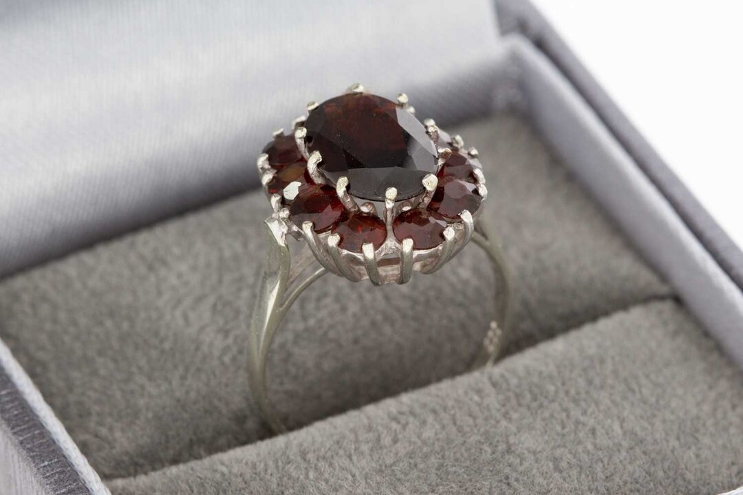 Marquise-Ring Damen 333 Wei&szlig;gold mit Granat - Ringgr&ouml;&szlig;e 50 (15,8 mm)