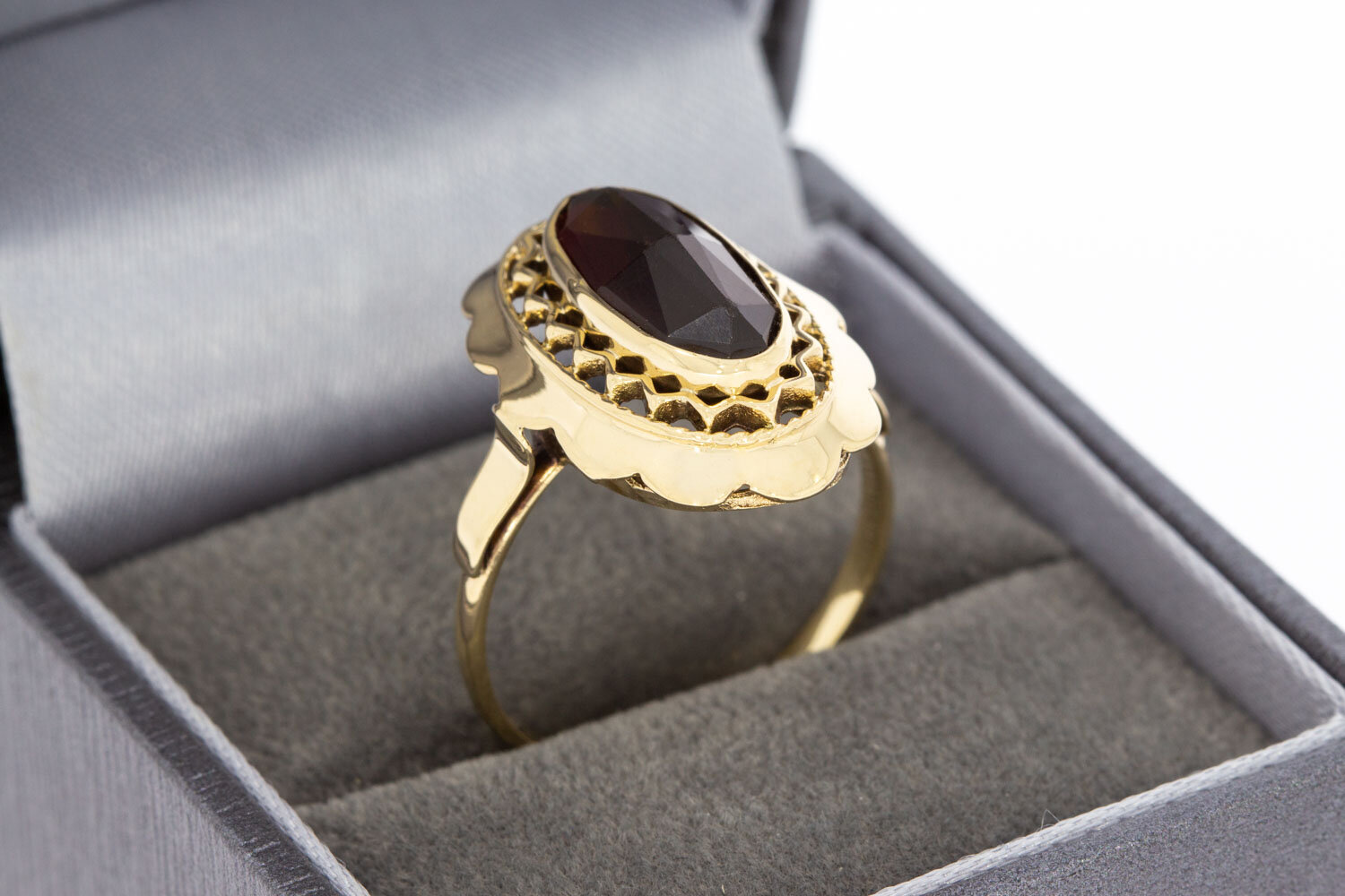 Vintage Granat Ring 14 Karat Gold - 18,5 mm