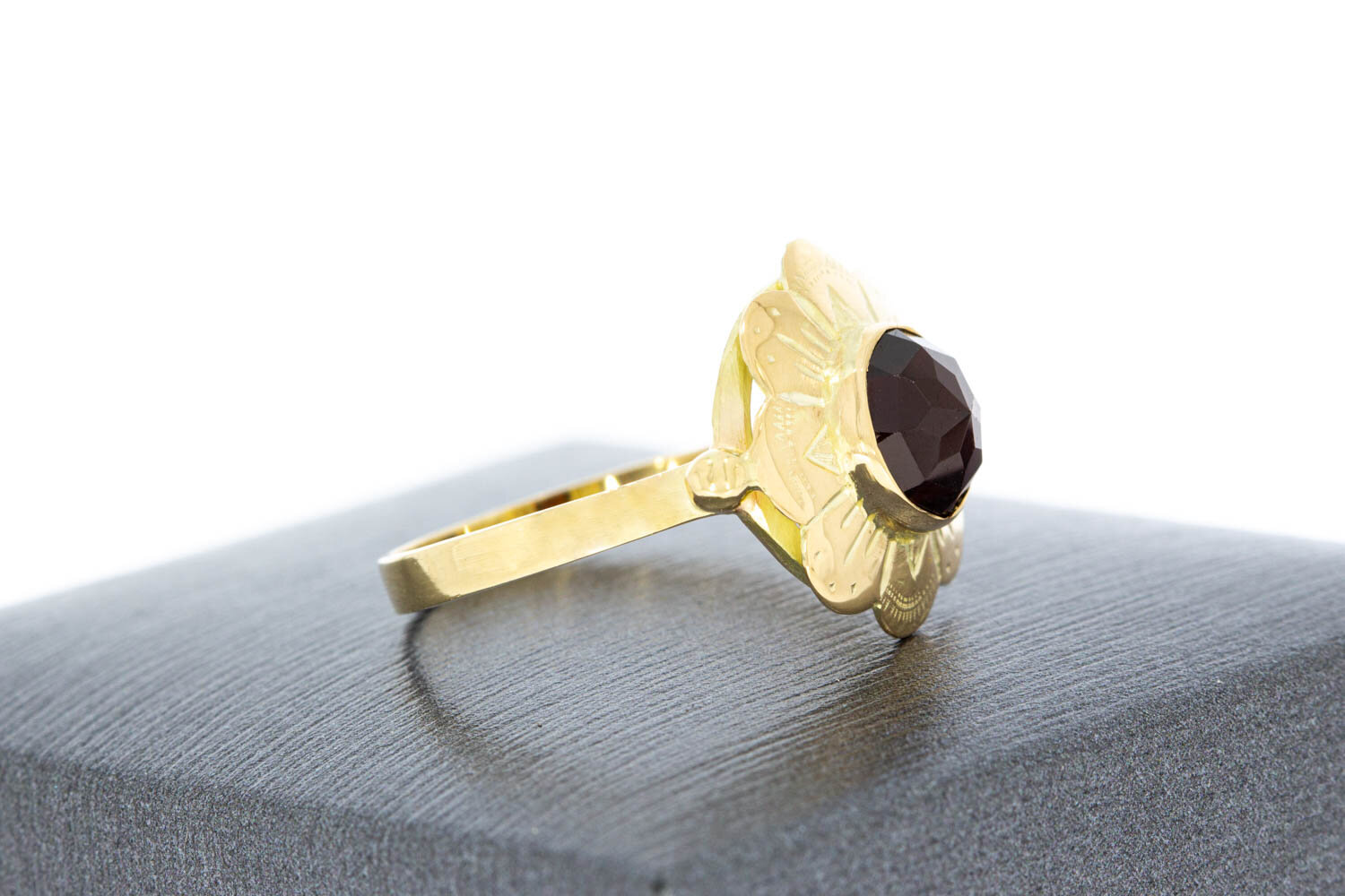 Gold Granat Ring 14 Karat – 17,9 mm