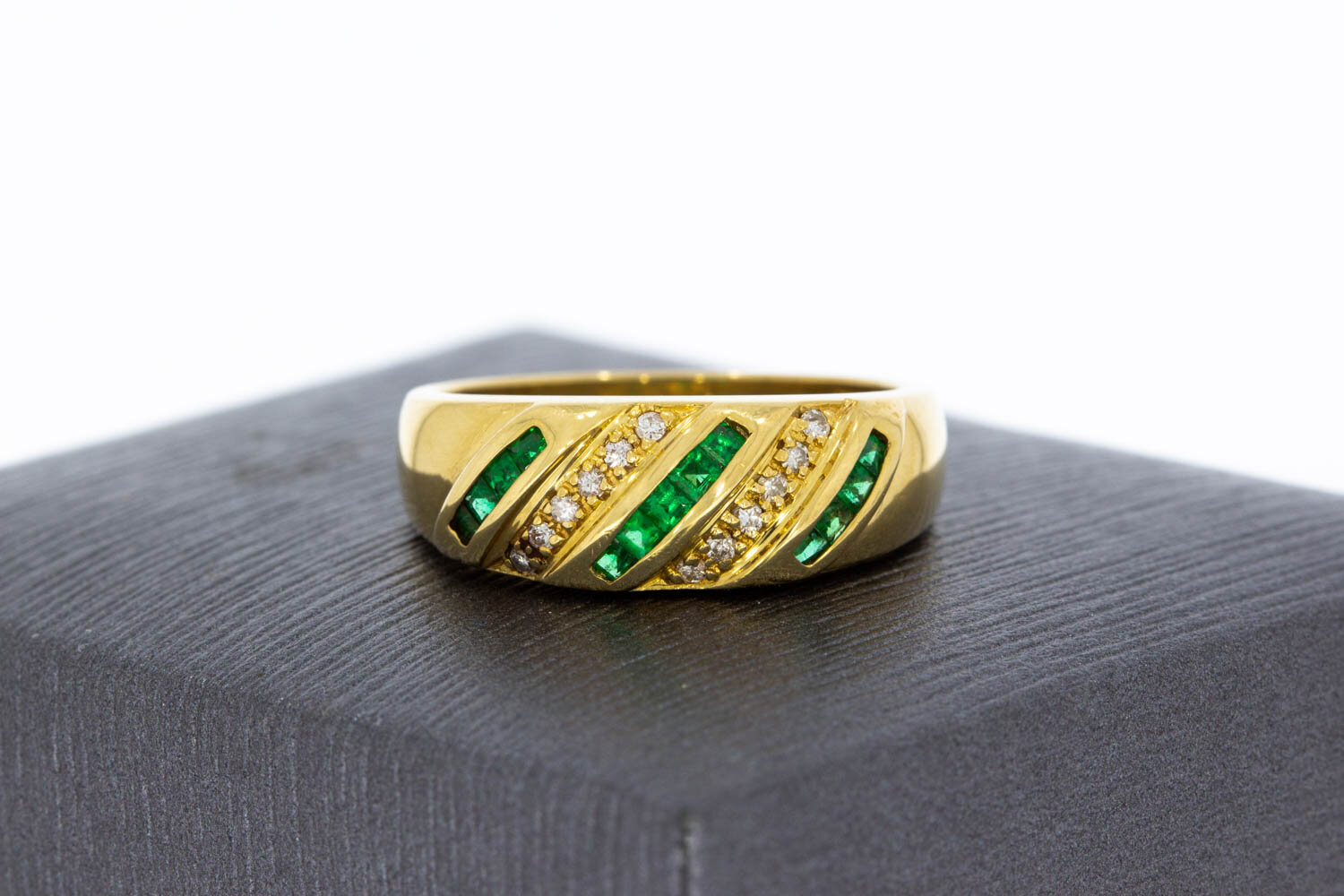 18 Karat Gold Smaragd Ring mit Diamant - 16,8 mm