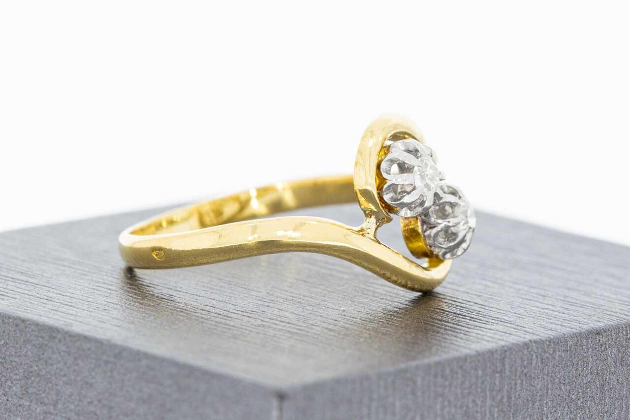 Geschwungene Diamant Ring 18 Karat Gold - 19,8 mm