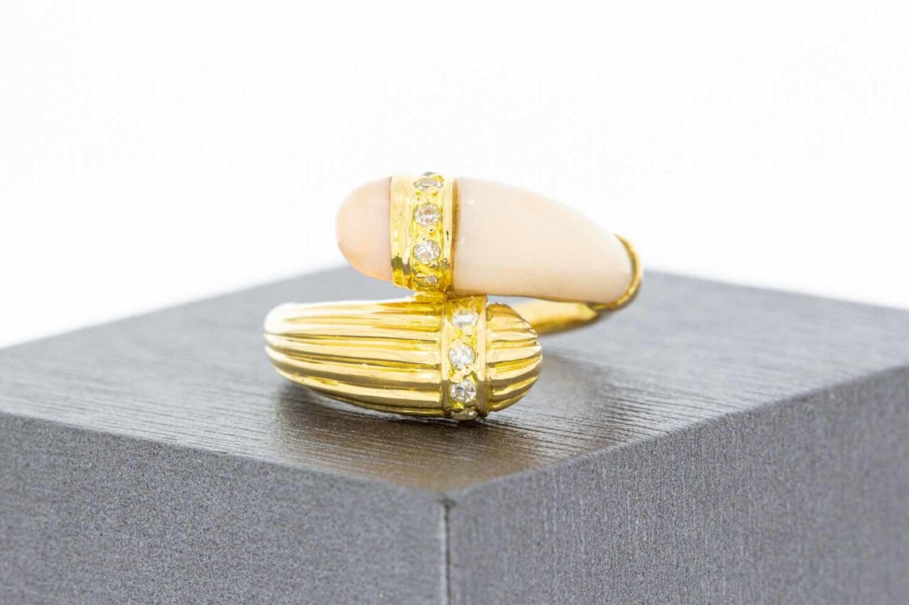 Geschwungene Ring 750 Gold mit Opal und Diamant - 17 mm
