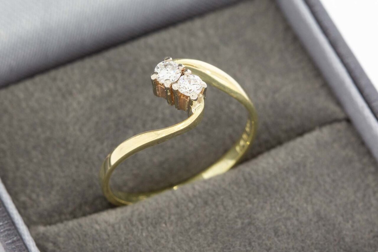 14 Karat Gold geschwungene Ring mit Diamant - 17,1