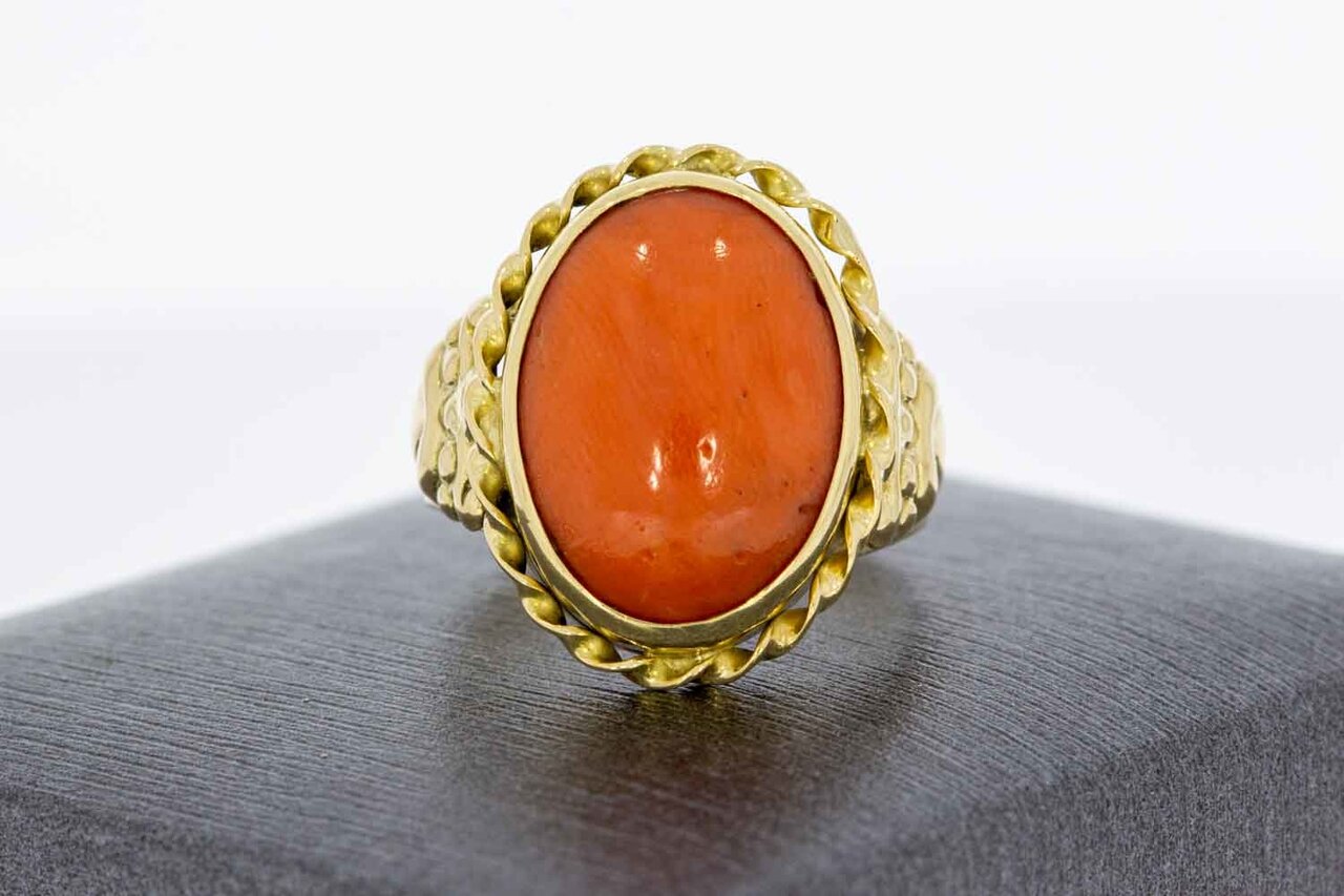 14 Karat goldene Vintage Ring mit rote Koralle - 17,4 mm