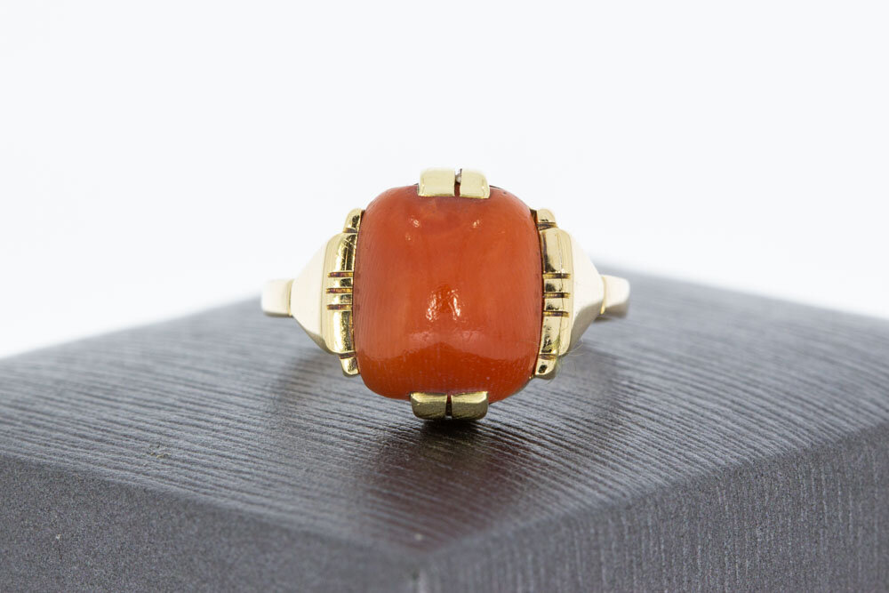 14 Karat Gold Ring mit rote Koralle - 17 mm