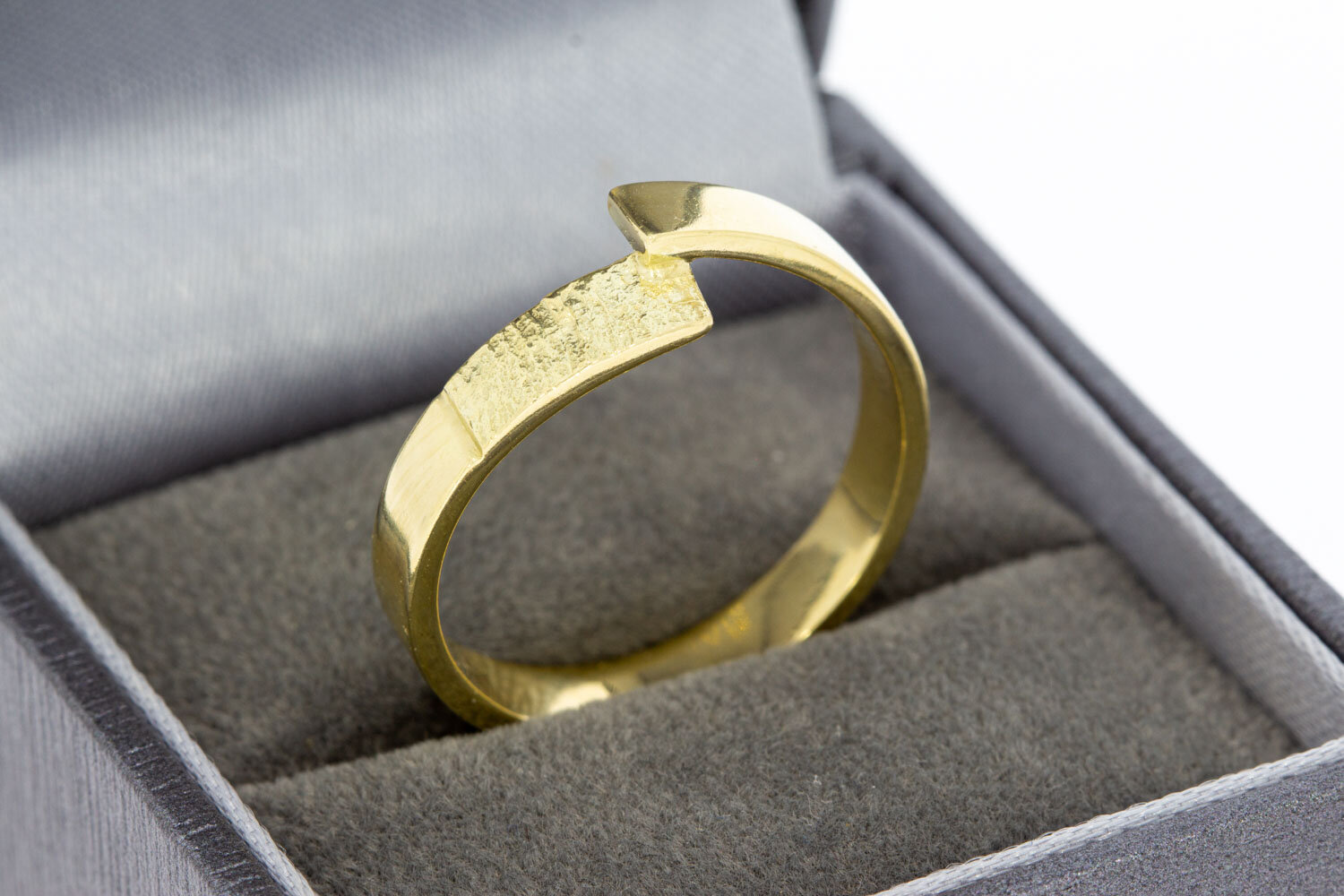 Geschwungene Ring aus 14 Karat Gold - 19,8 mm
