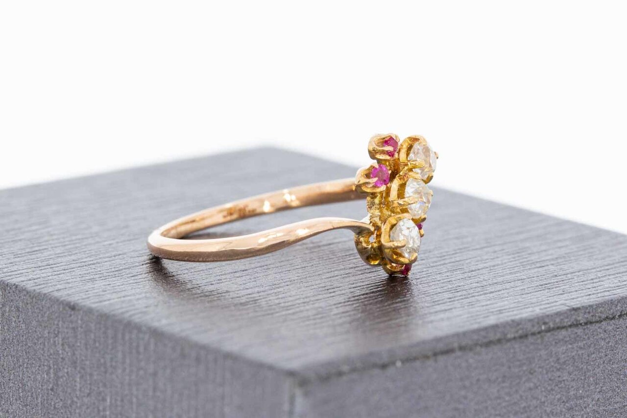 750 Gold geschwungene Ring mit Diamant und Rubin - 17,1 mm