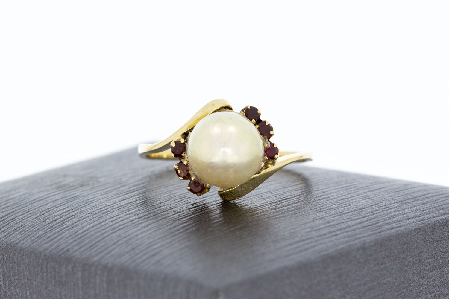 585 Perlen Goldring mit Granat - 17,1 mm