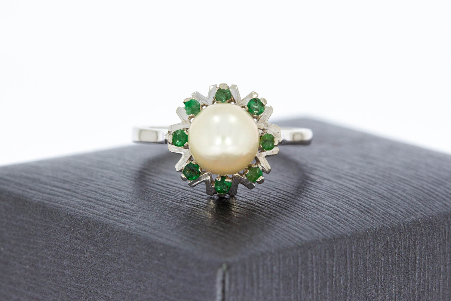 Perlenring mit Smaragd 14 Karat Gold - 17,4 mm