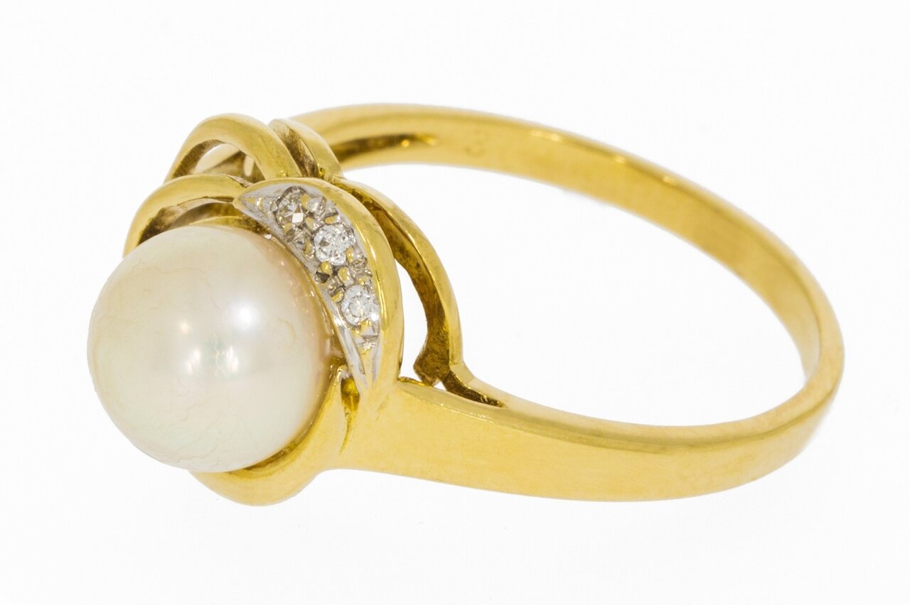 750 Goldring mit  Perle und Diamant - 18 mm