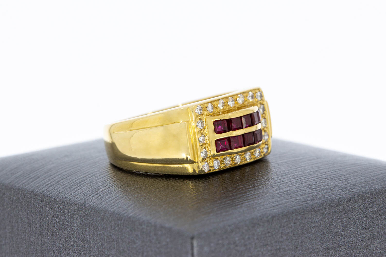 18 Karat Gold Rubin Ring mit Diamant - 18 mm