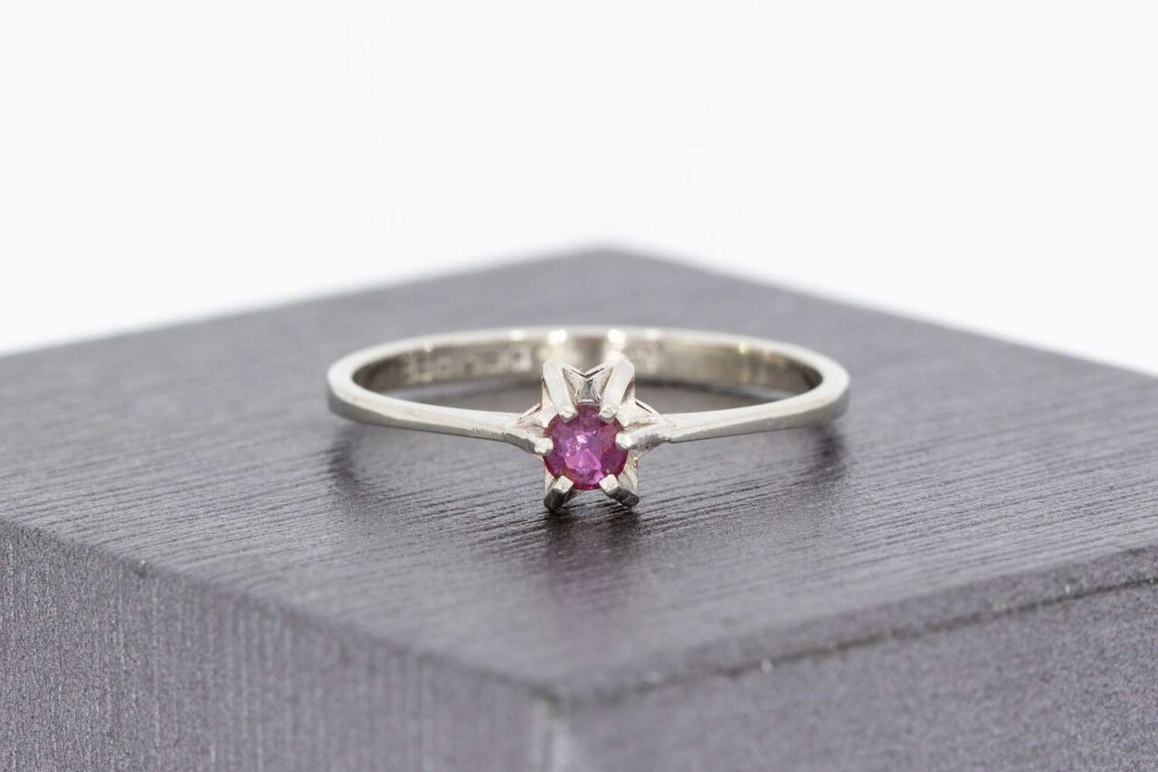 14 Karat Rubin Weißgold Ring - 17,2 mm