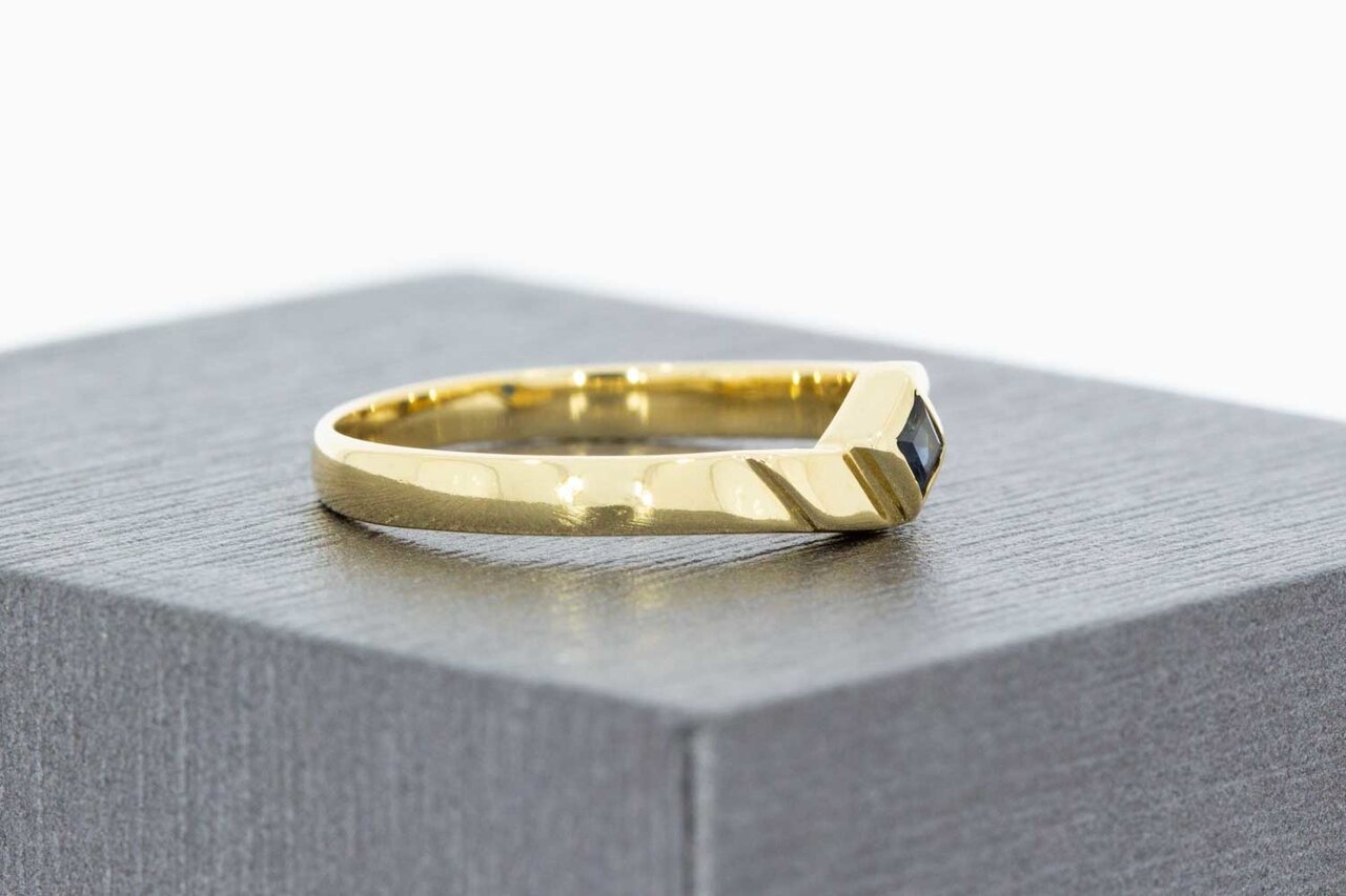 Geschwungene 14 Karat Gold Saphir Ring - 16,5 mm