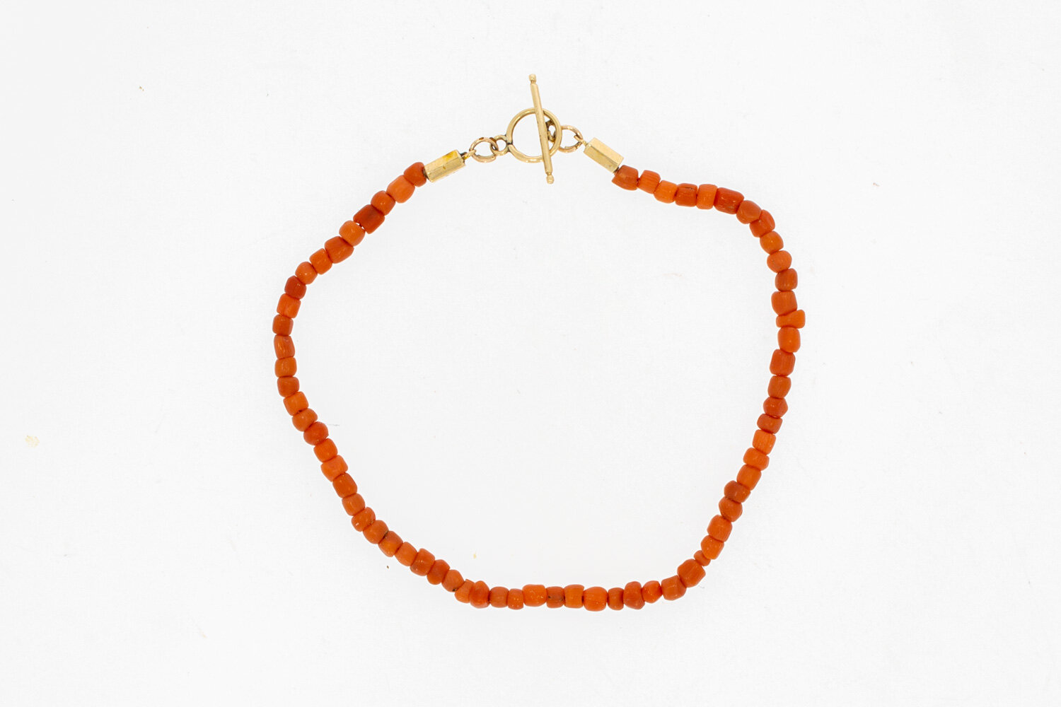 Rotes Korallenarmband 14 Karat Gold