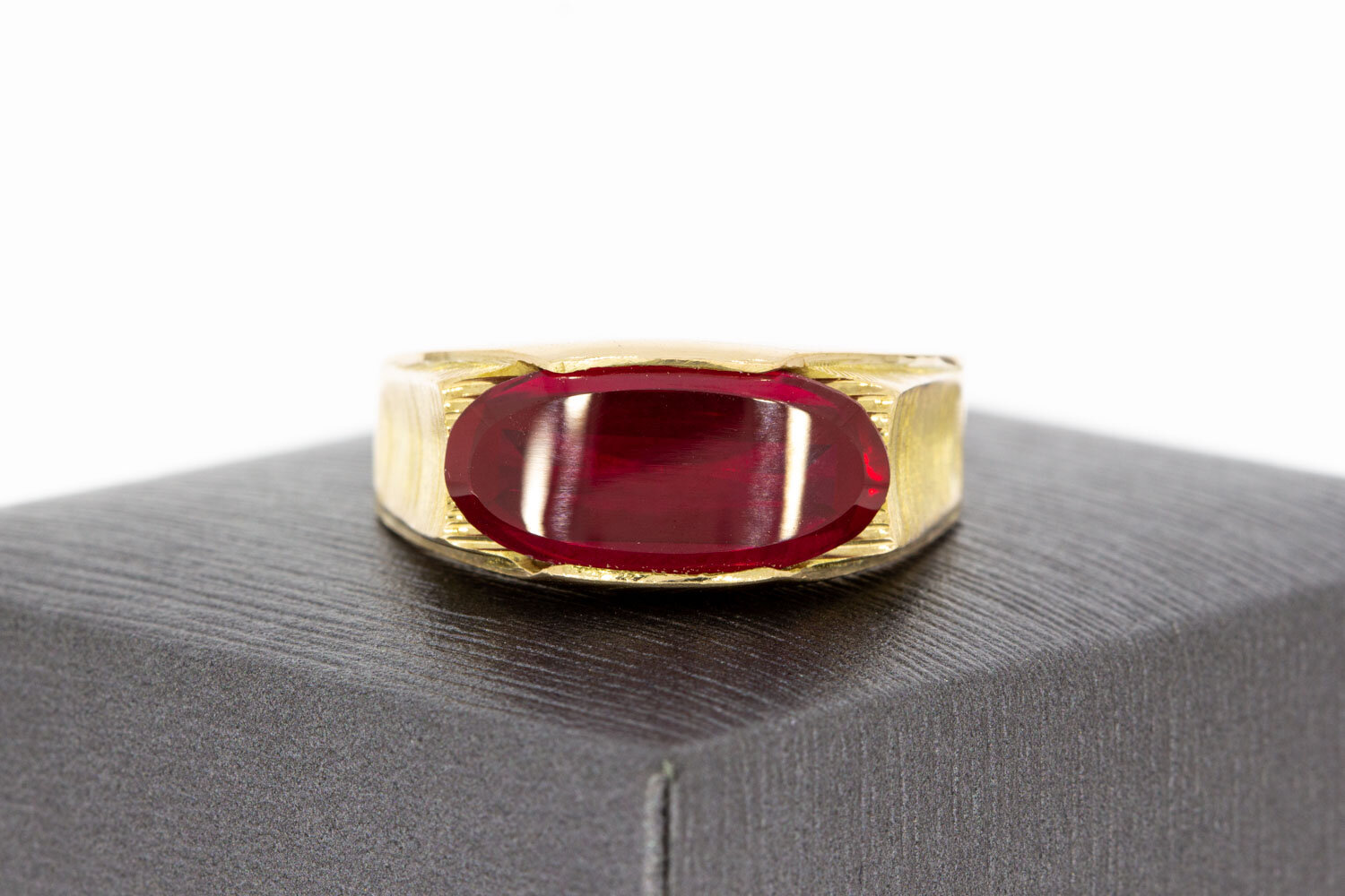 Rubinring aus 14 Karat Gold - 20,4 mm