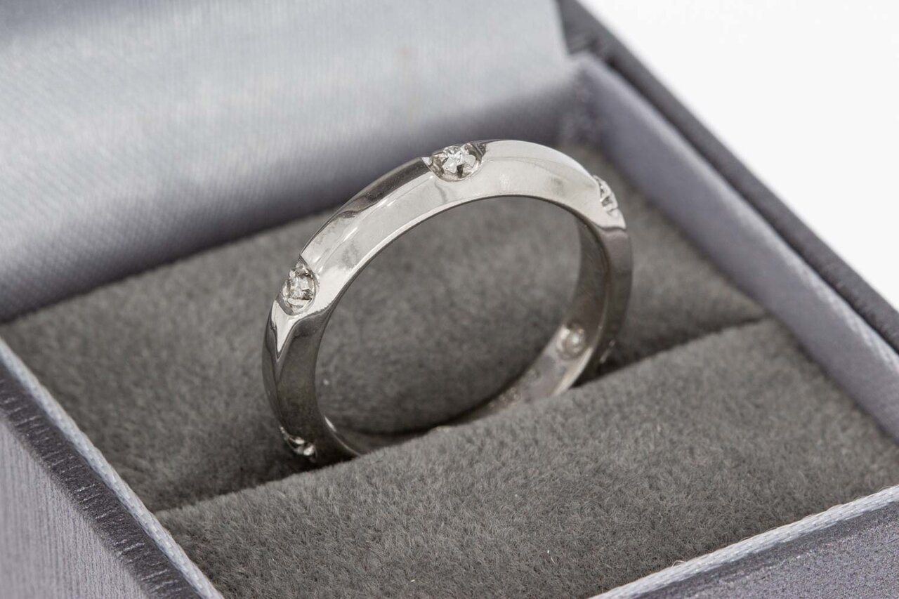 750 Gold Ring mit Diamant - 17,2 mm