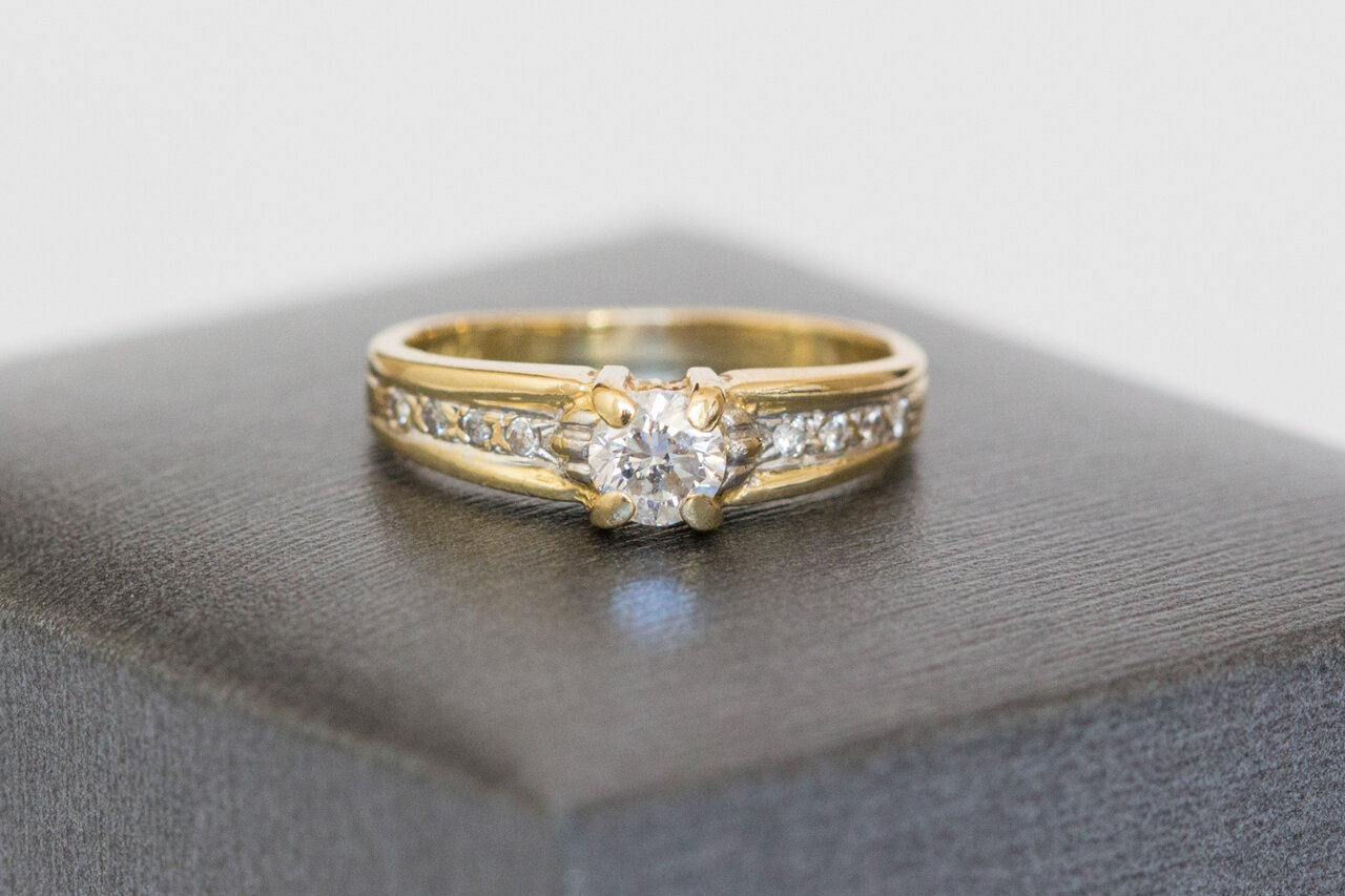 Bicolor 750 Gold Ring mit Diamant - 15.6