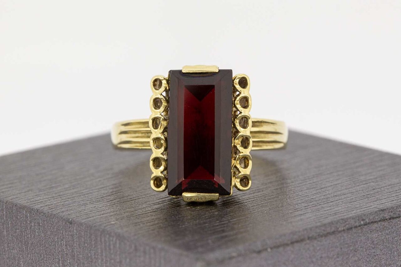 14 Karat Goldring Granat - 19,1 mm