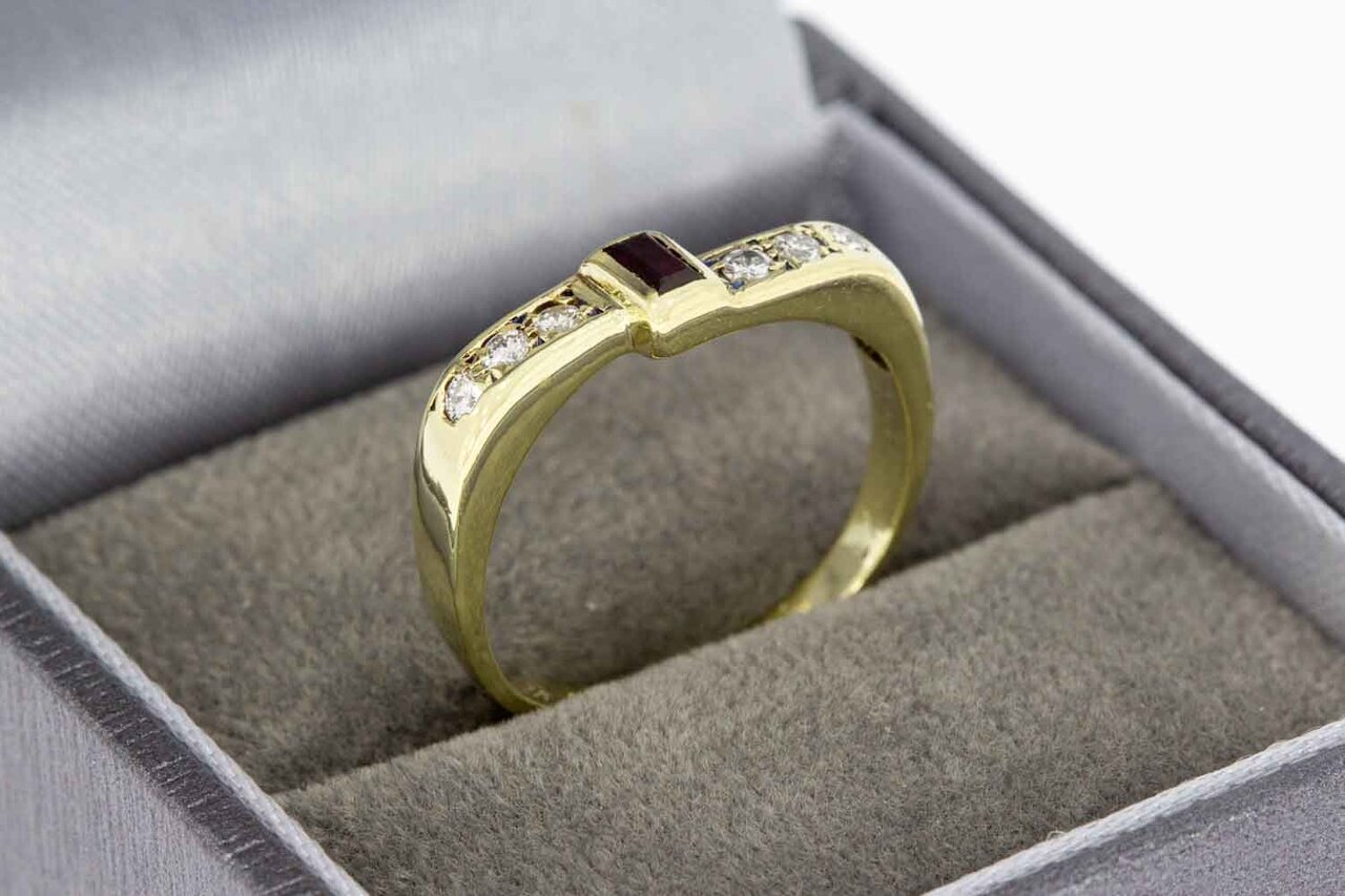 585 Gold Rubin Ring mit Diamant - 17,6 mm