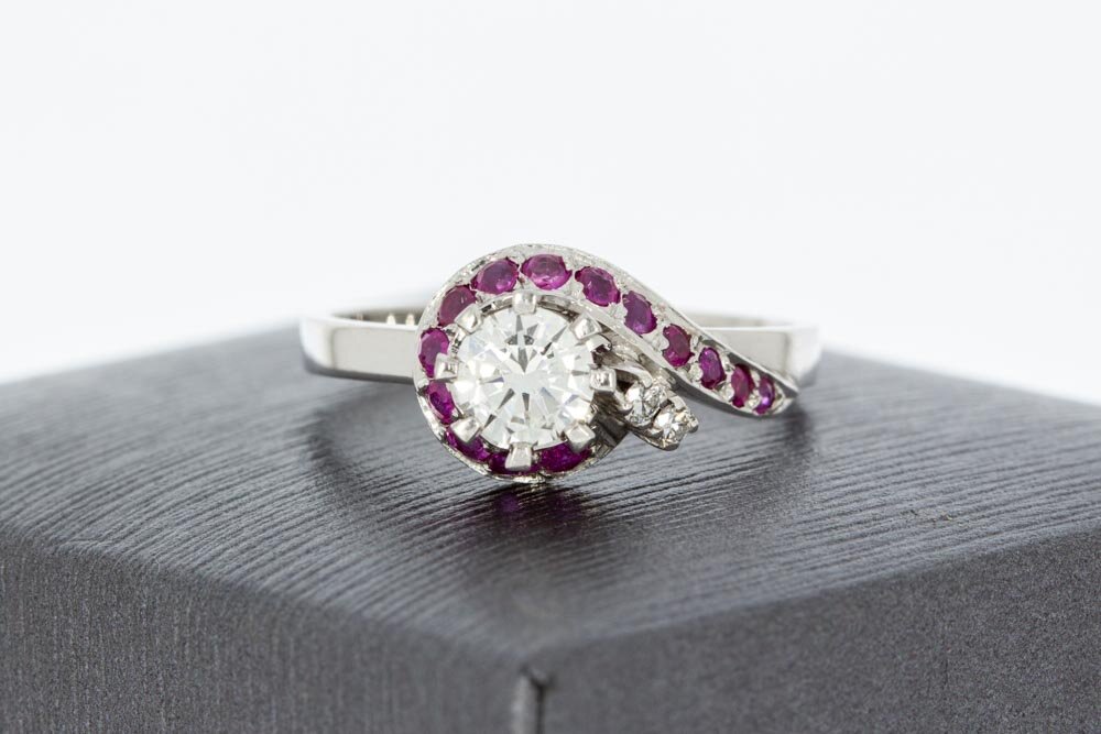 18 Karat Goldring mit Saphir und Diamant - 18