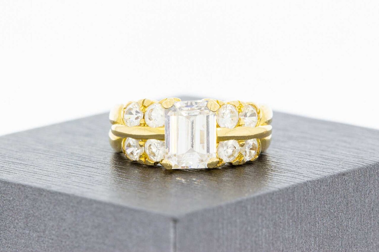 14 Karat Ring mit Zirkonia - 17,8 mm