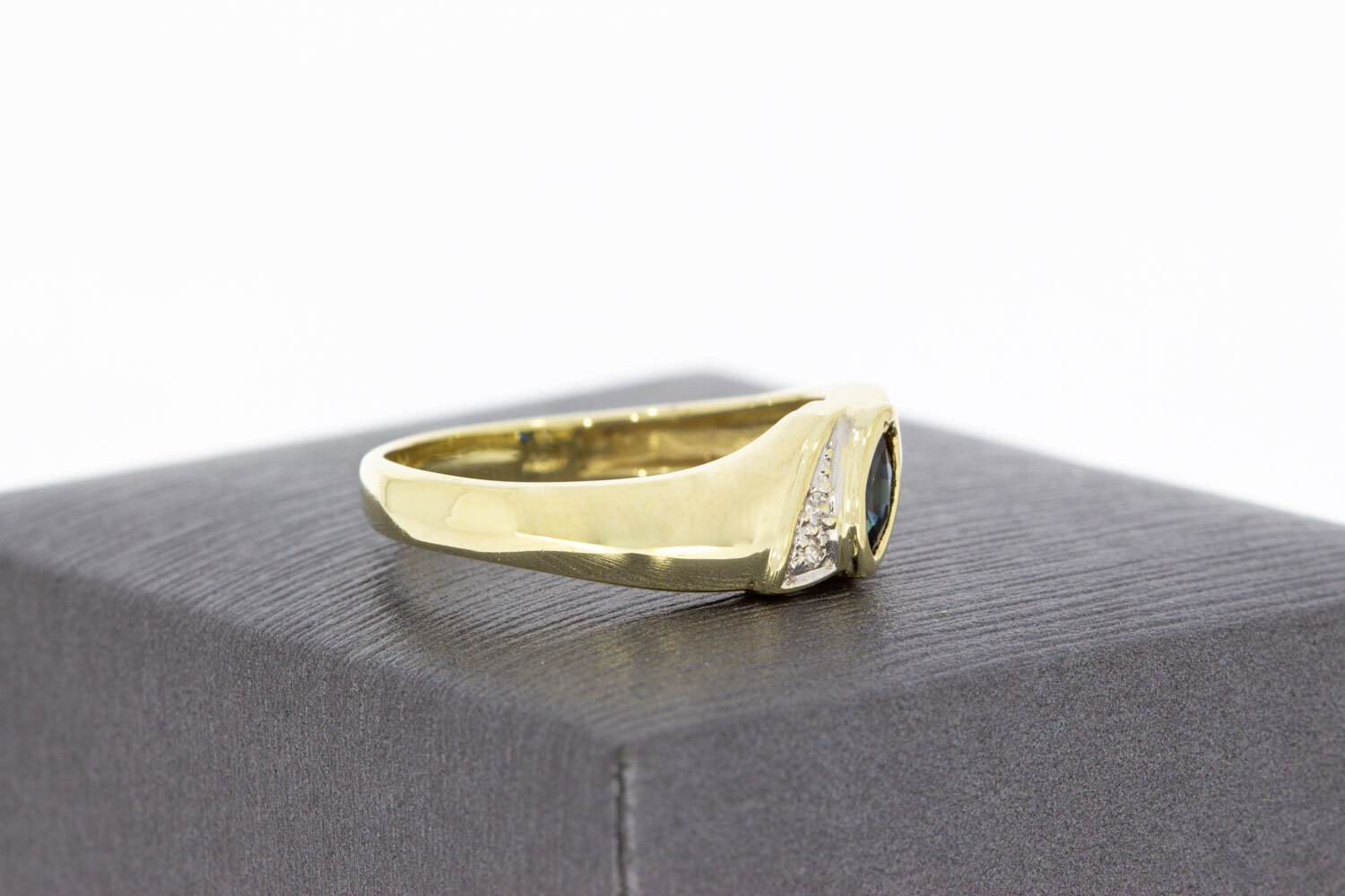 585 Gold Saphirring mit Diamant - 18,2 mm