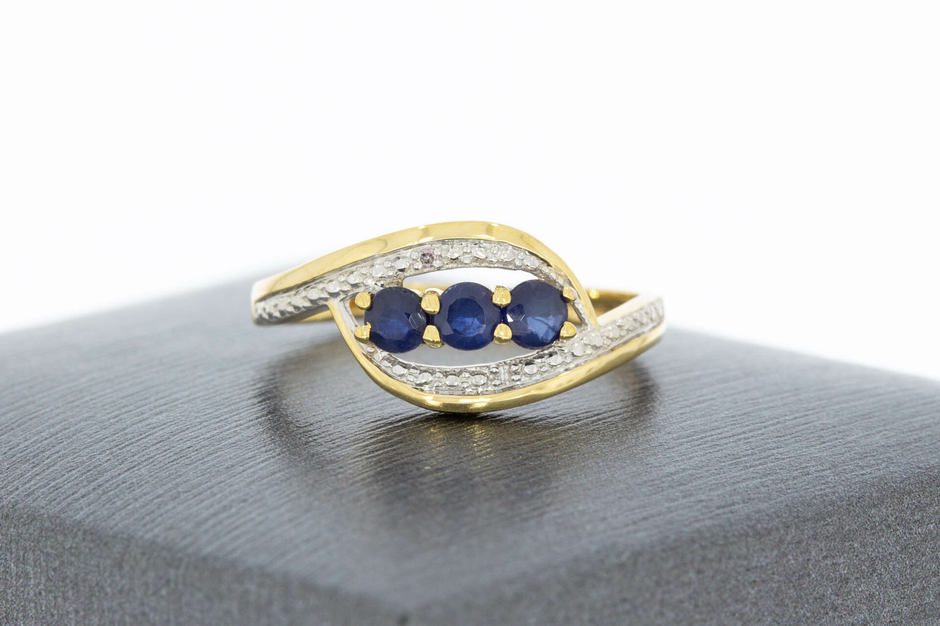 9 Karat Gold Damen Saphirring - 16,6 mm