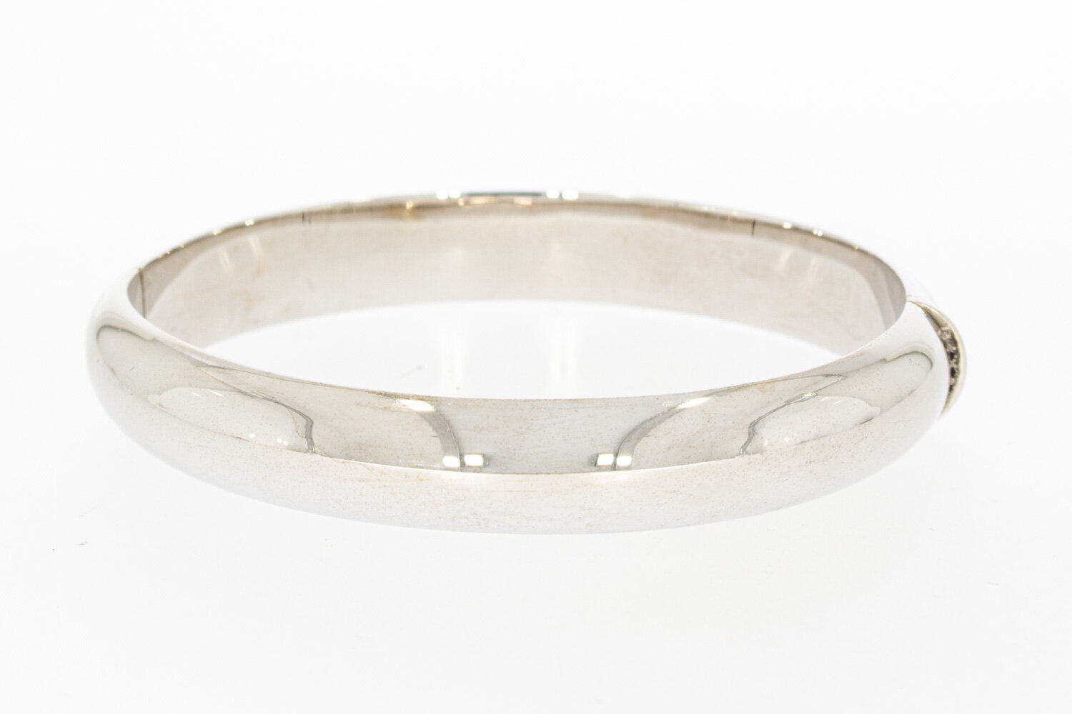 WeißgGold 750 Armreif (63 x 58 mm)