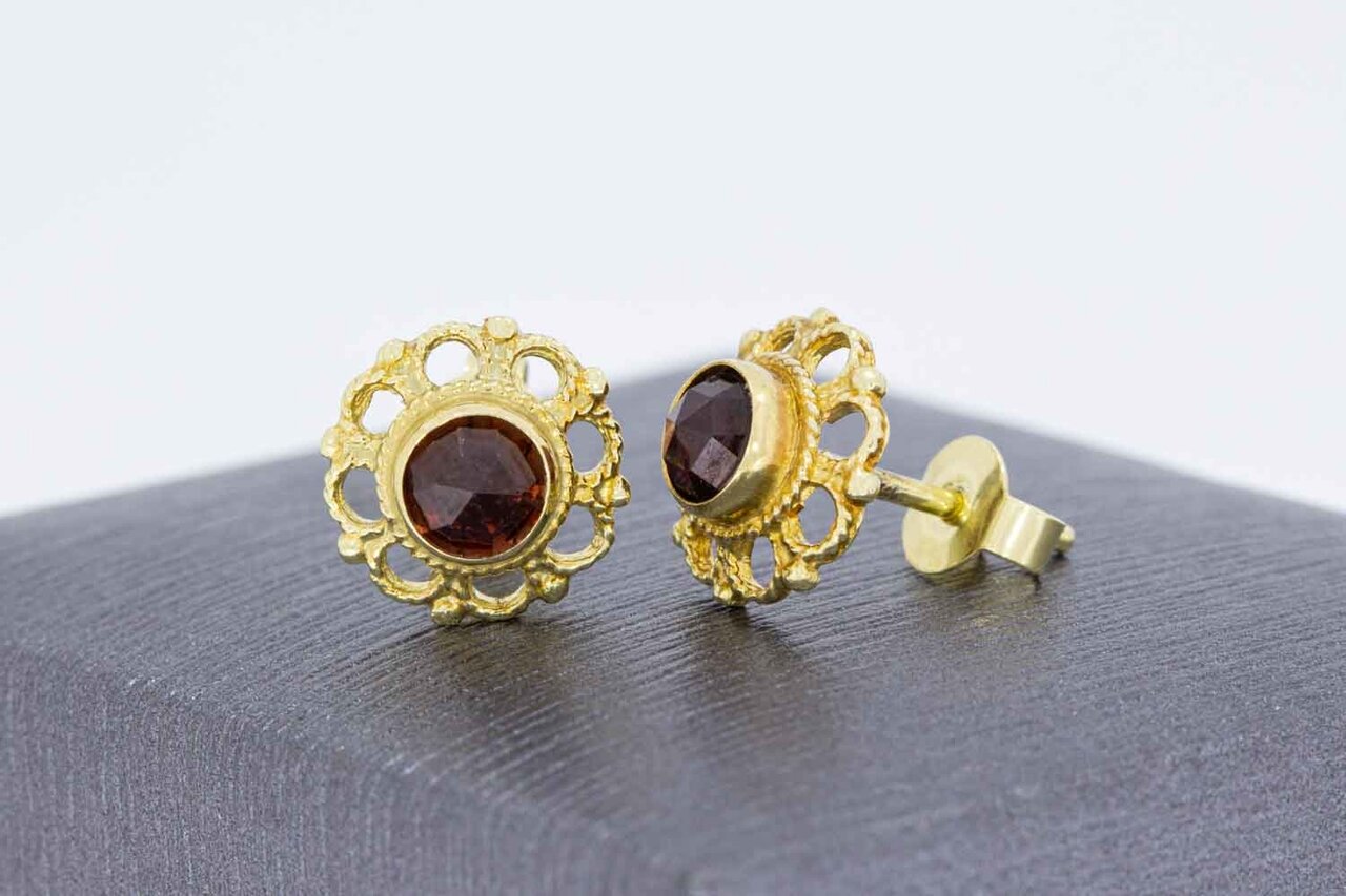 Granat Ohrstecker 585 Gelbgold - 1 cm