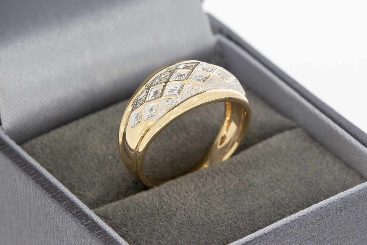 14 Karat Ring mit Diamant - 17,4 mm