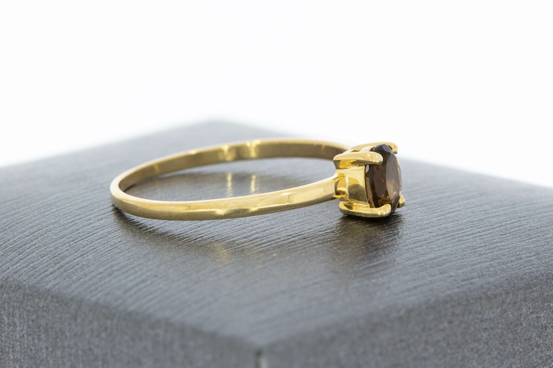 9 Karat Gelbgold Solitärring - 16,8 mm