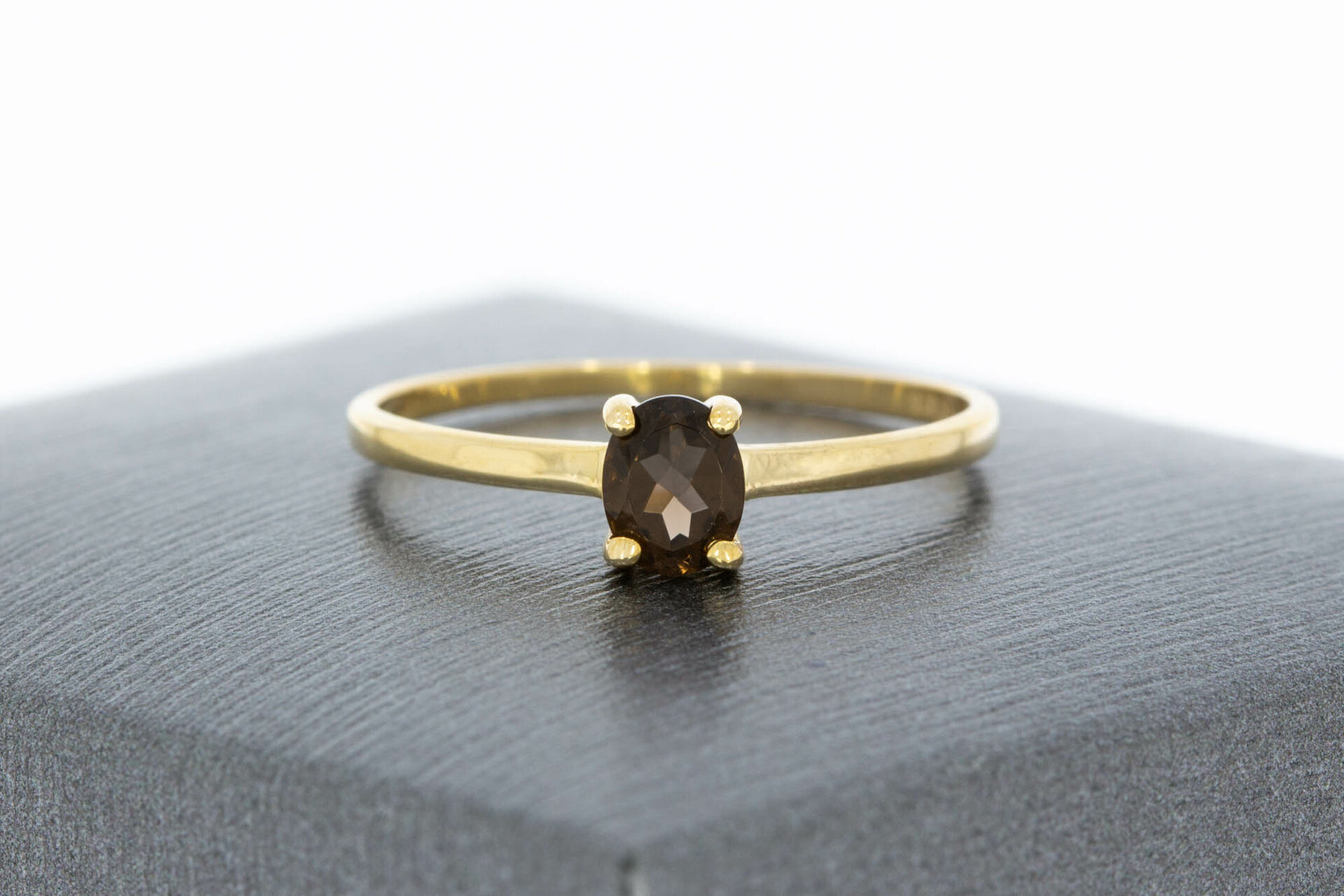 9 Karat Gelbgold Solitärring - 16,8 mm