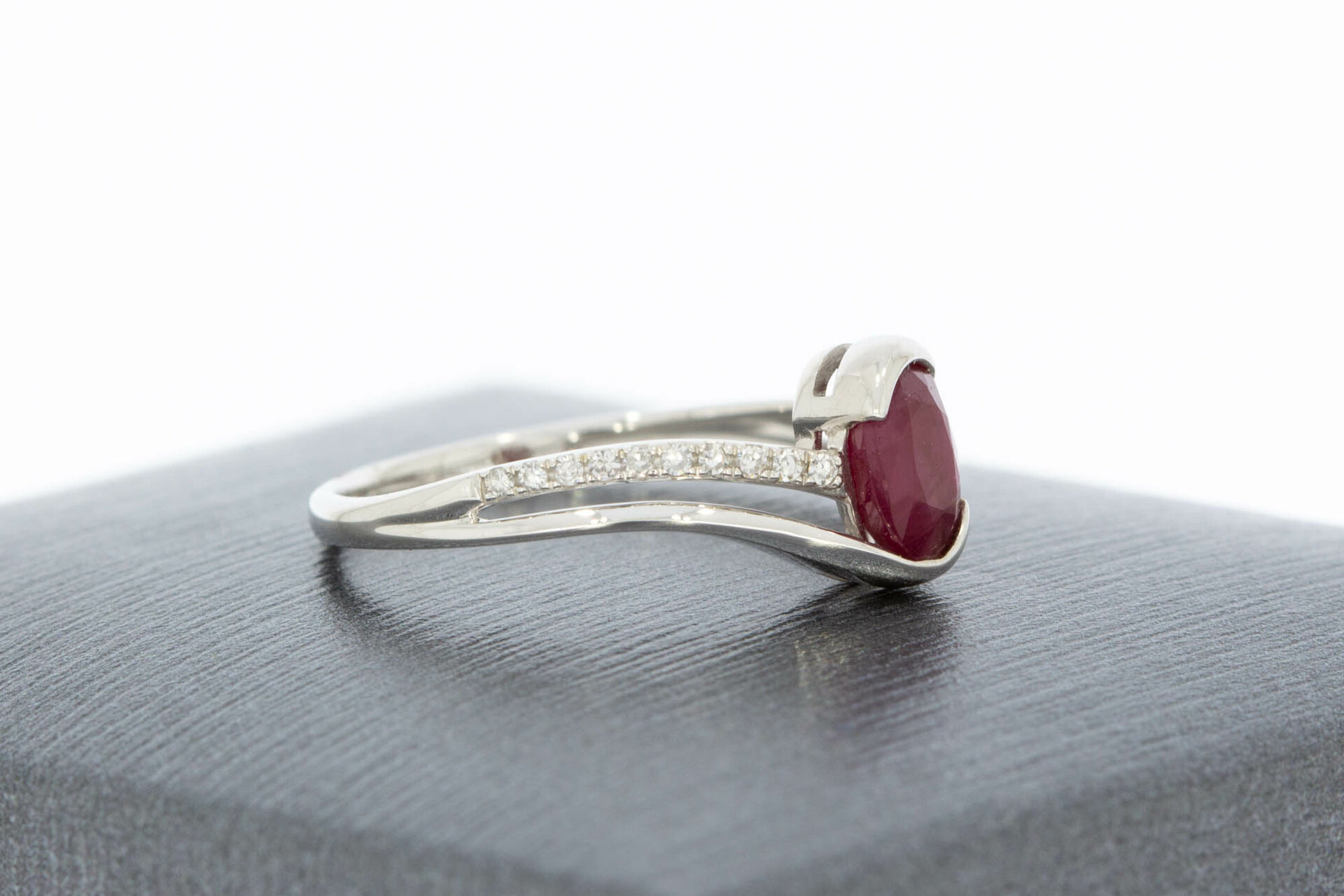 9 Karat weißgold Solitärring - 15,6 mm