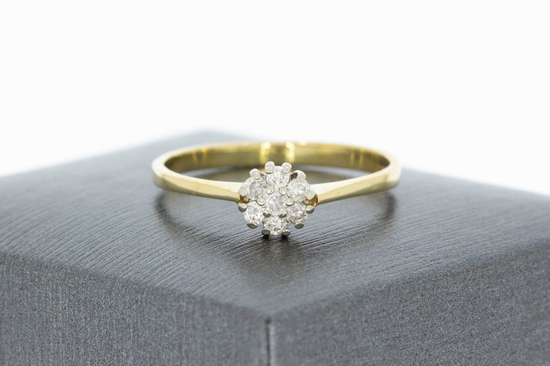585 Gold Rosettenring Damen mit Zirkonia - Ringgr&ouml;&szlig;e 58