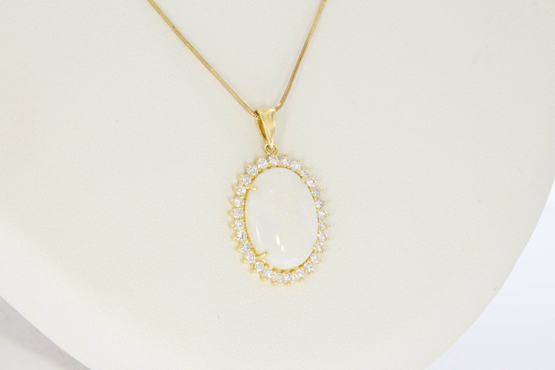 18 Karat Edelstein Anhänger - 2,3 cm