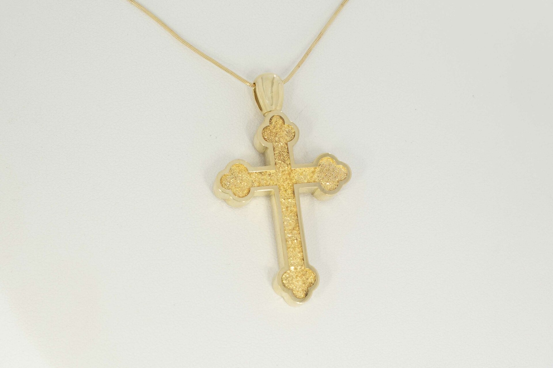 Kreuz Anhänger 14 Karat Gold – 5 cm