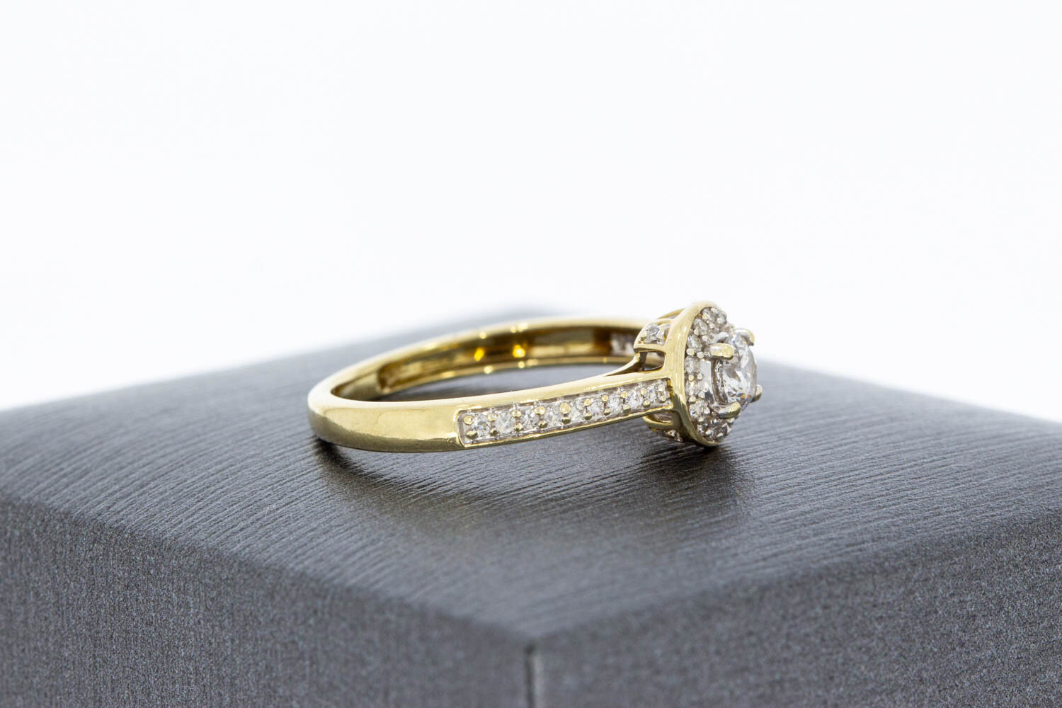 Diamantring 9 Karat Gold - 16,1 mm