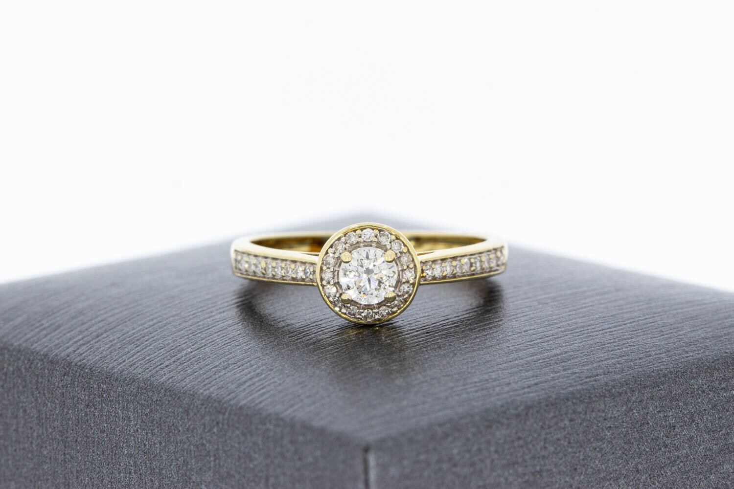 Diamantring 9 Karat Gold - 16,1 mm