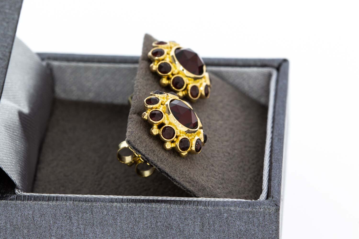 Granat Ohrstecker 14 Karat Gold - 1,3 cm