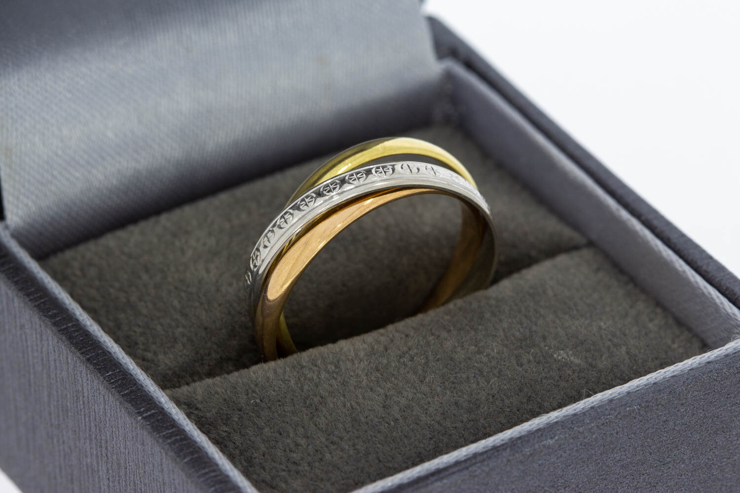 18 Karat tricolor Crossover Goldring - 16,9