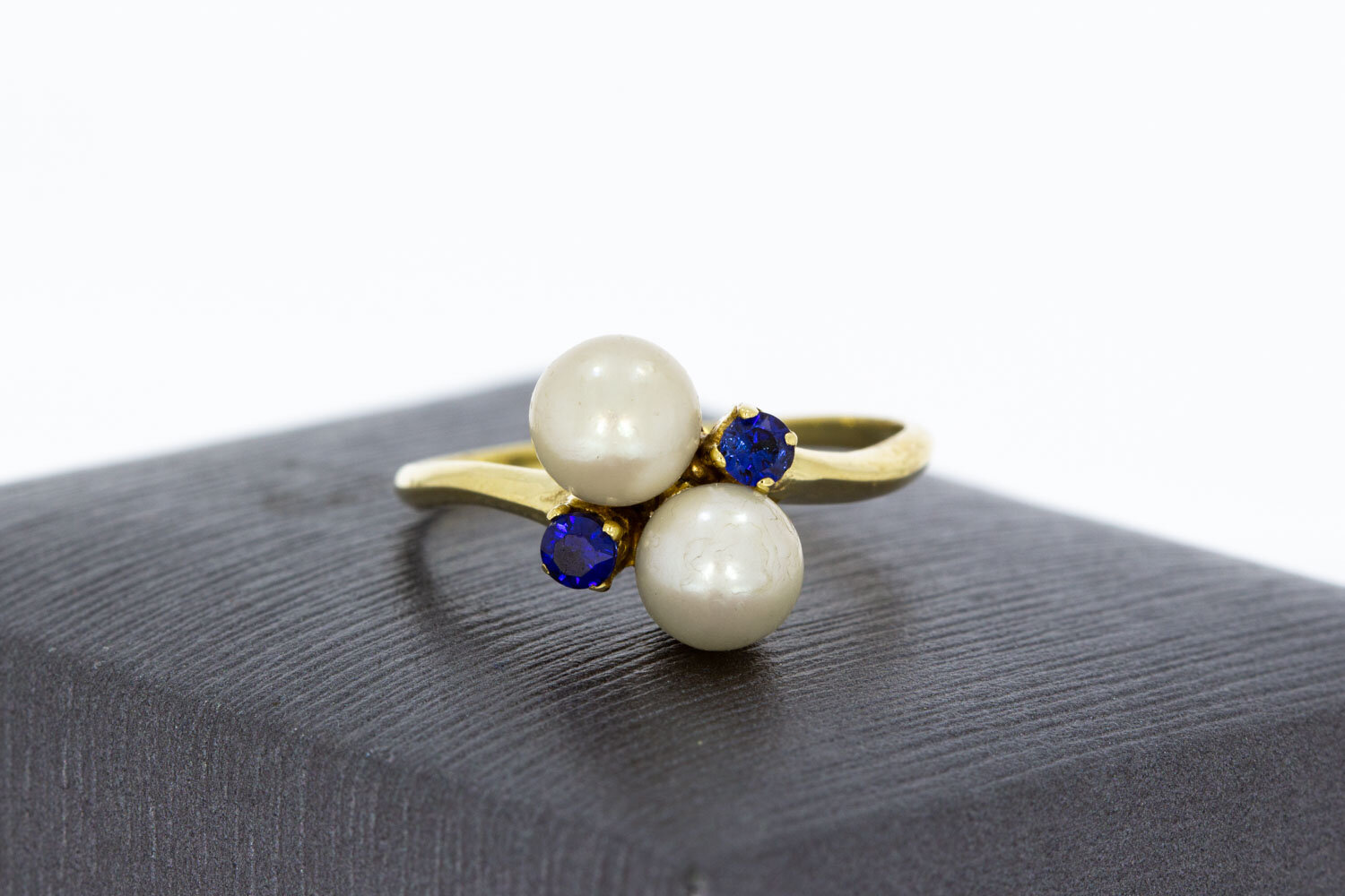 14 Karat Gold Perlenring mit Saphir - 17,6 mm