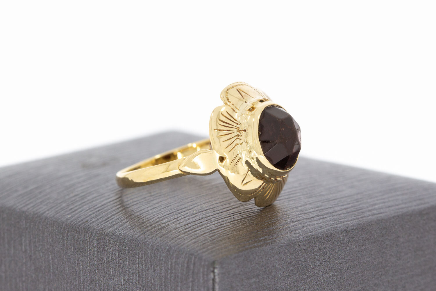 Granat Goldring 14 Karat - 17,2 mm