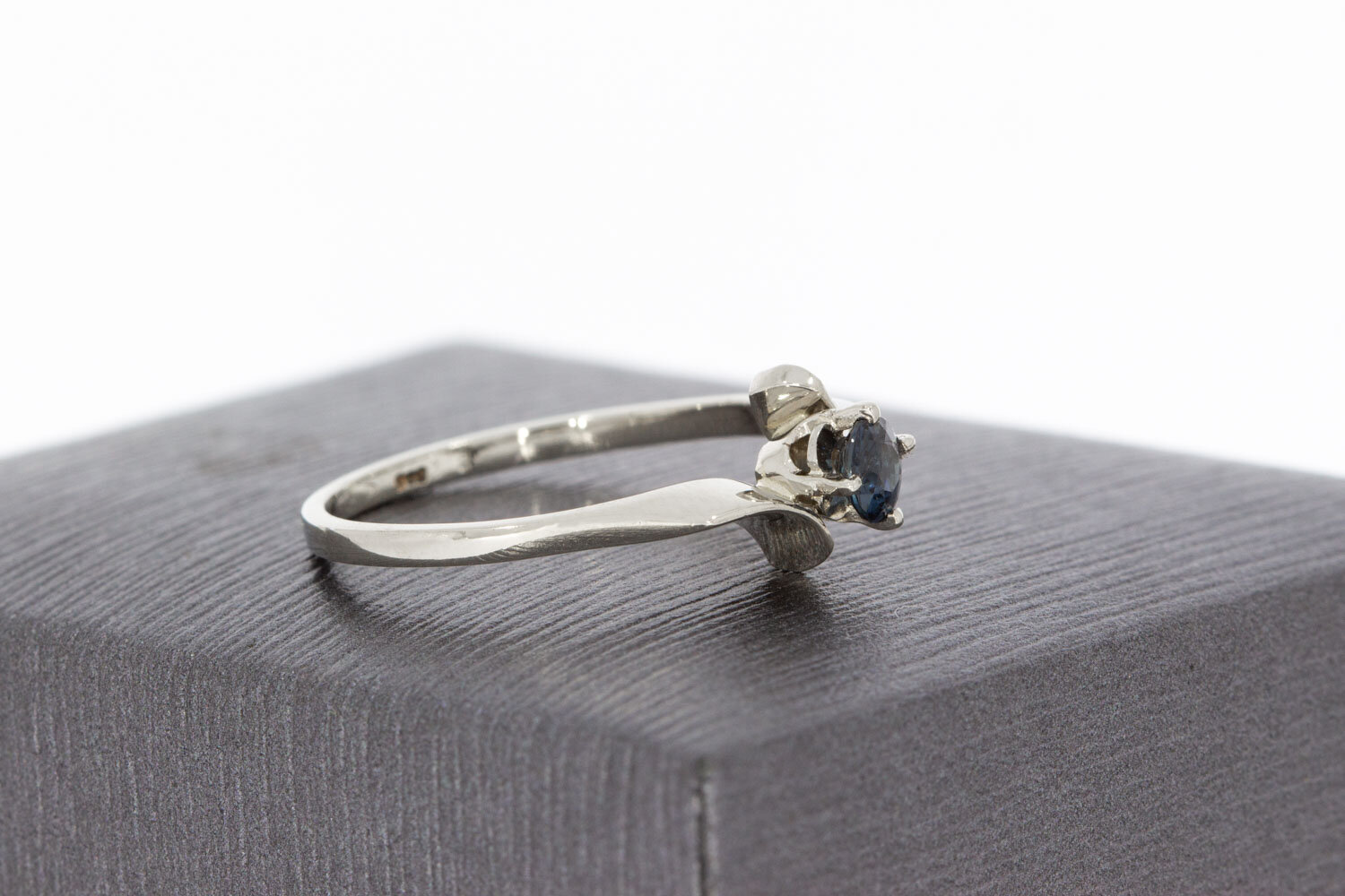 Saphir Ring 14 Karat Weißgold - 16,4 mm