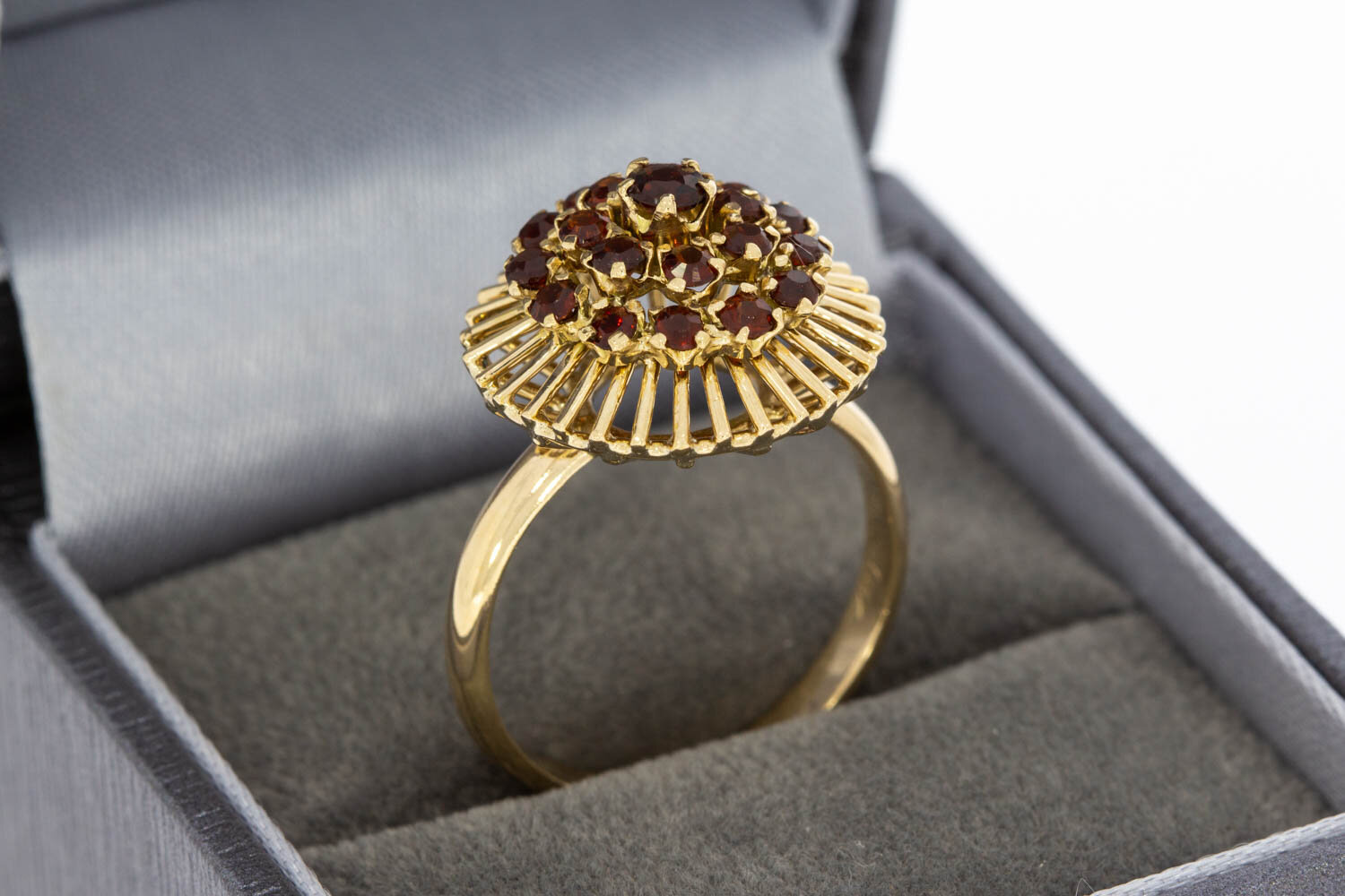 14 Karat Vintage Granat Gold Ring - 17,7 mm