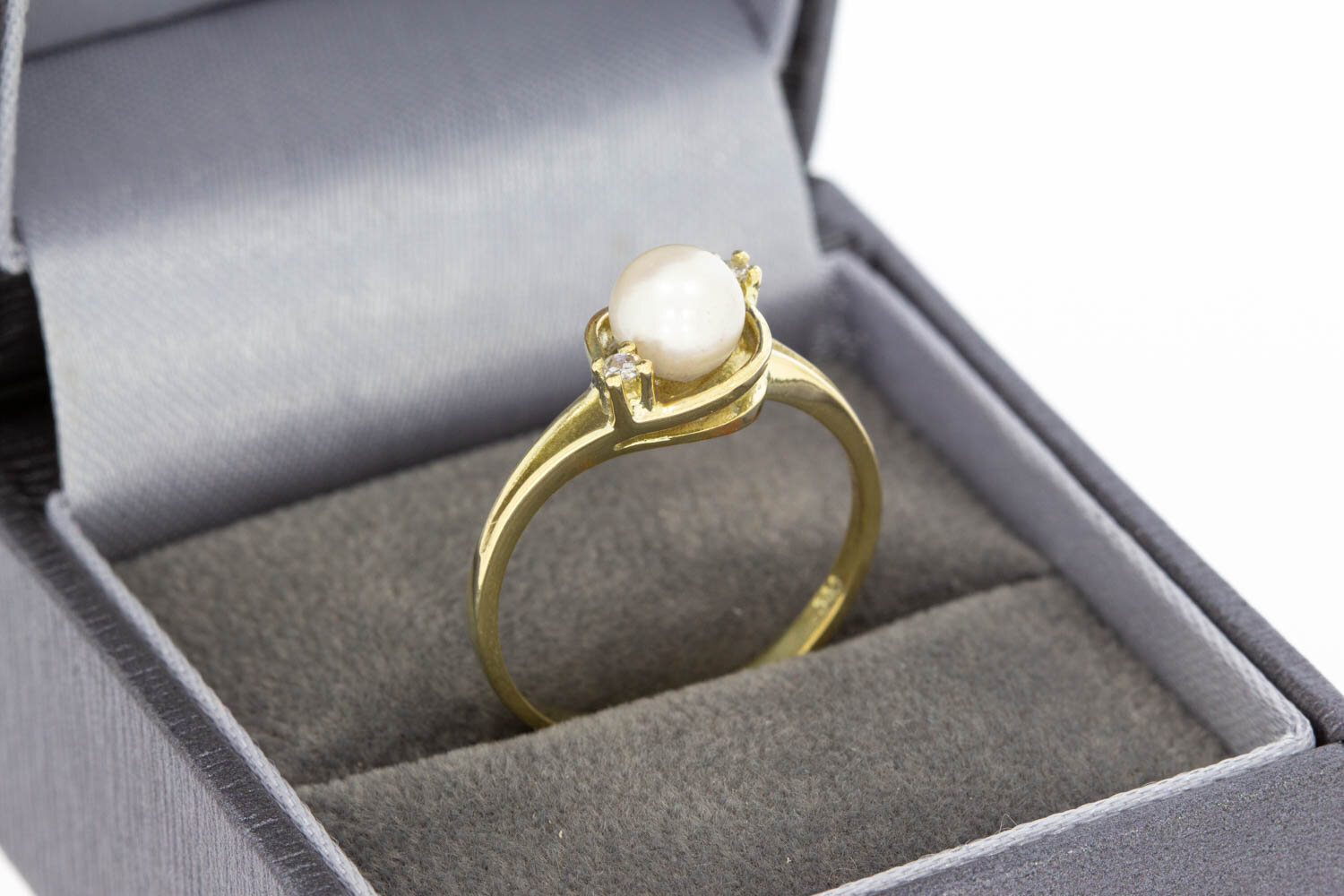 Perlenring 585 Gold mit Diamant - 17,7 mm