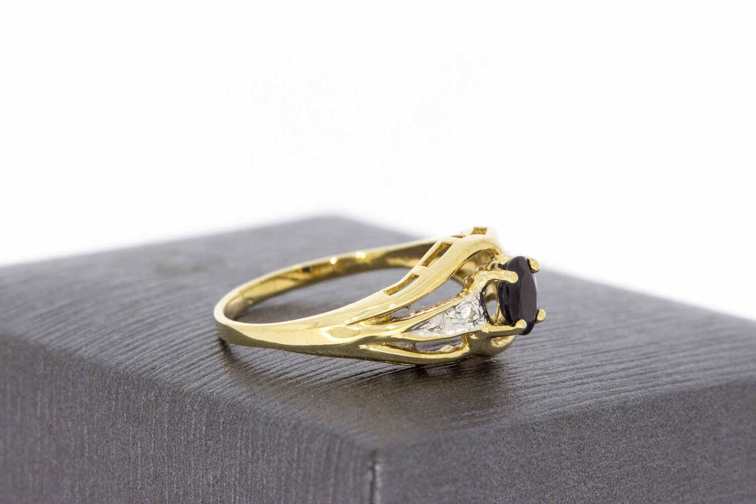 Saphir Ring mit Diamant 14 Karat Gold - 16,9 mm