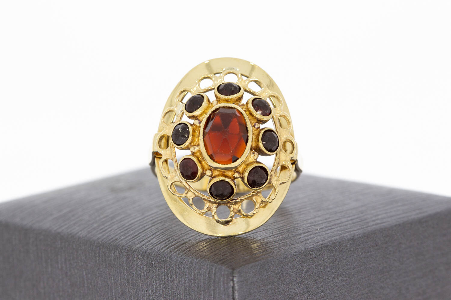 Vintage Granat Ring 14 Karat Gold - 18,3 mm