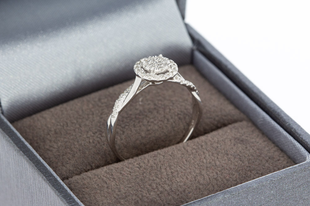 9 Karat Gold Ring Damen mit Diamant 0,10 ct - Ringgr&ouml;&szlig;e 51