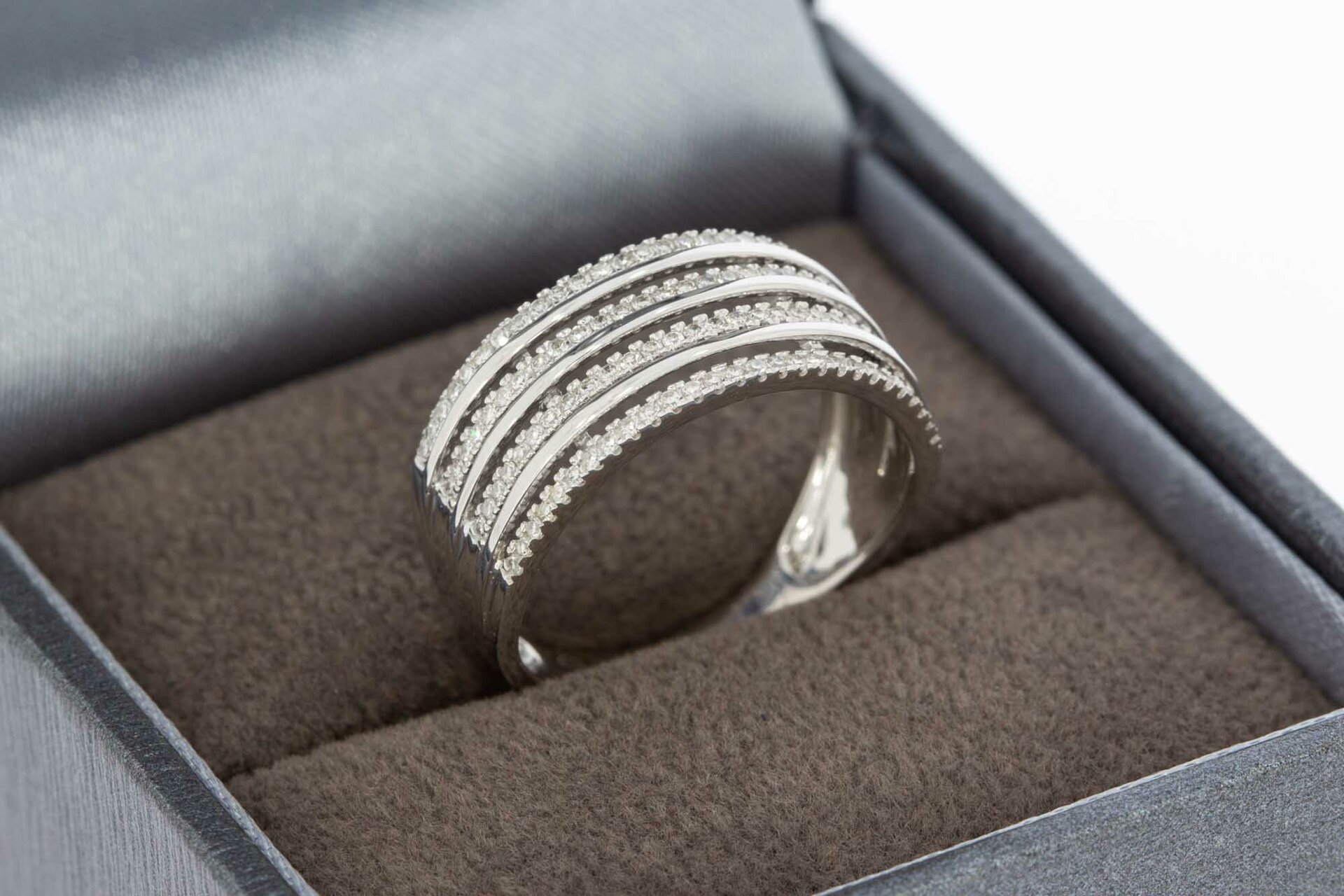 9 Karat breiter Weißgold Ring – 15,8 mm