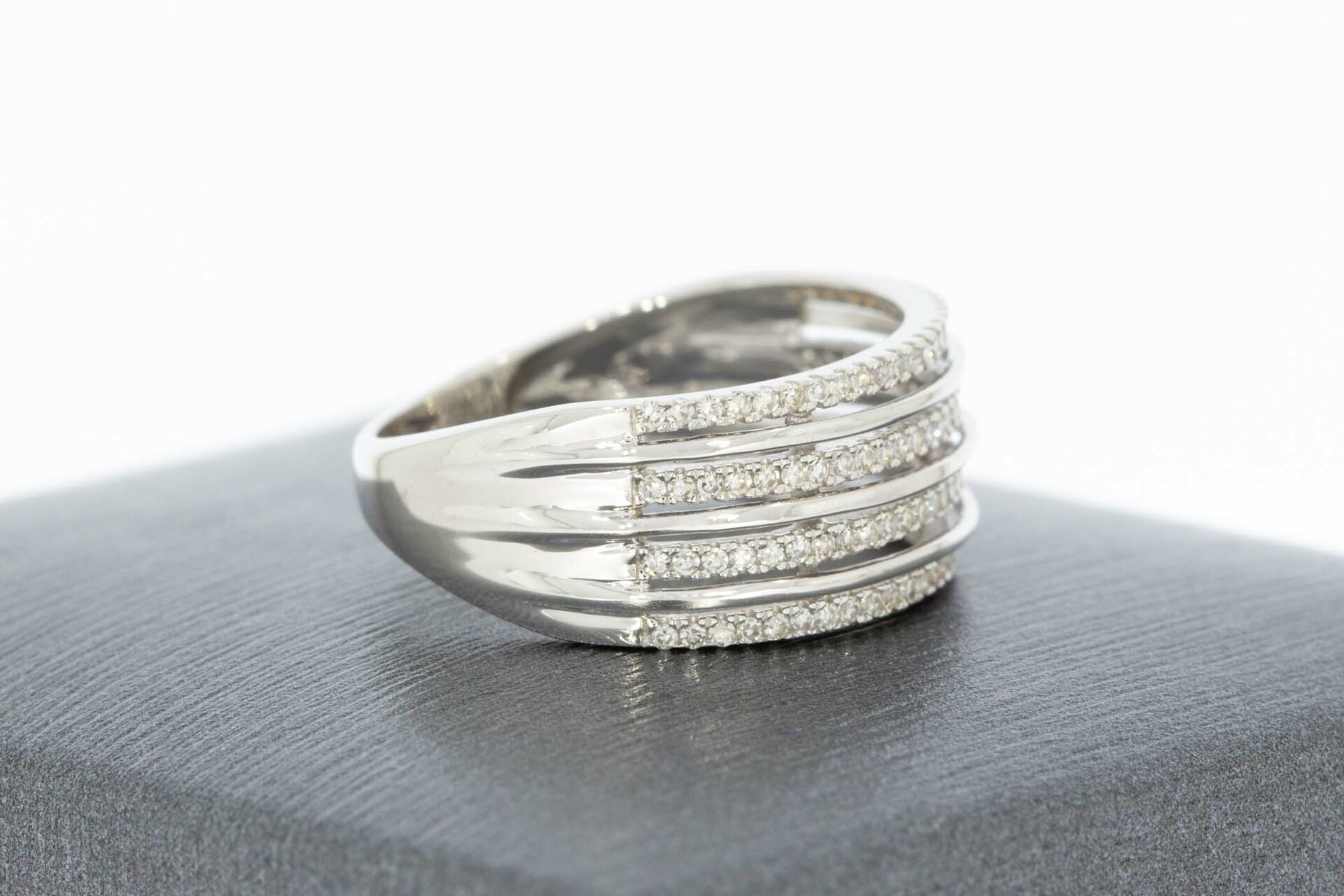 9 Karat breiter Weißgold Ring – 15,8 mm